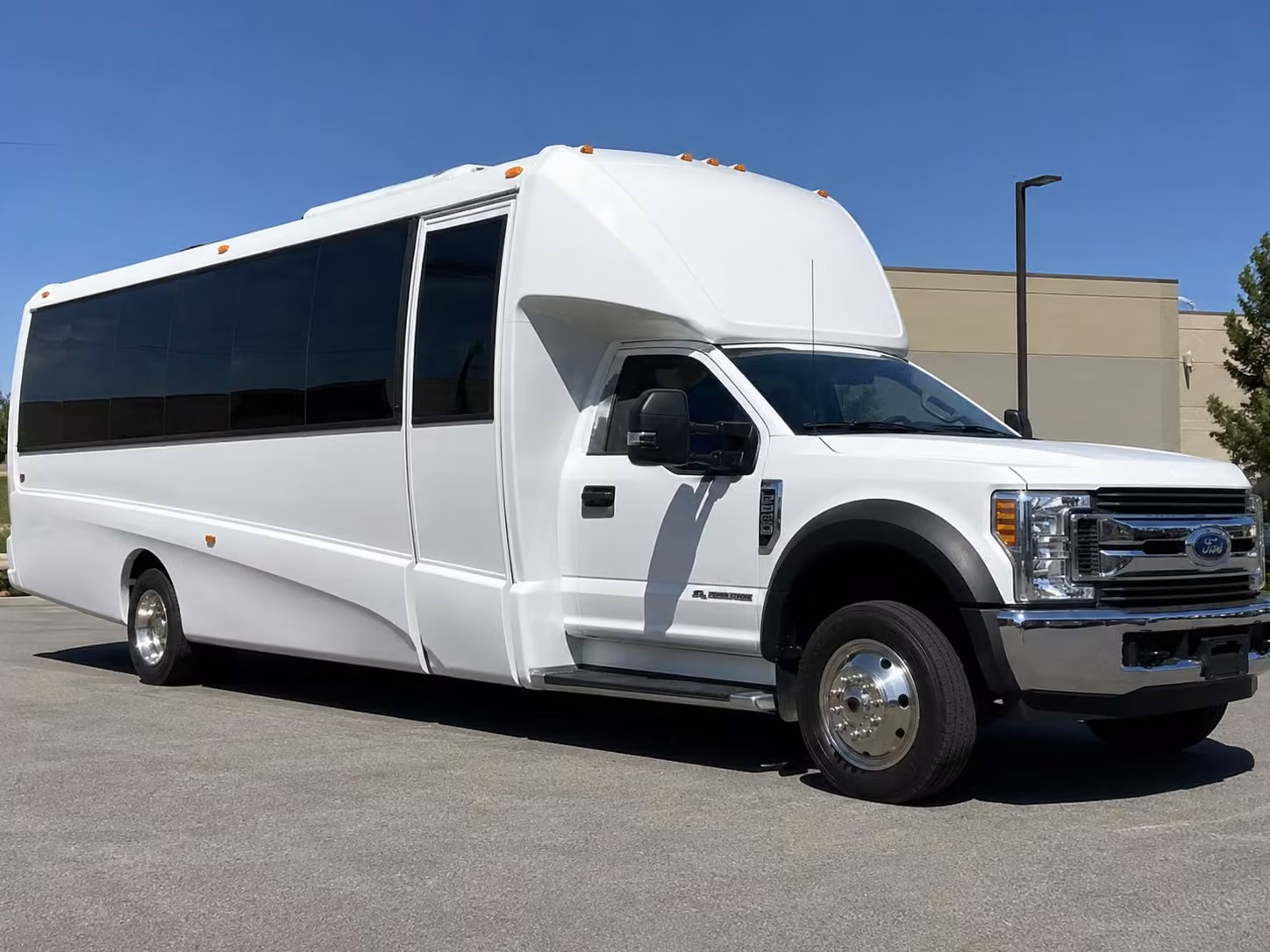 15 passenger minibus